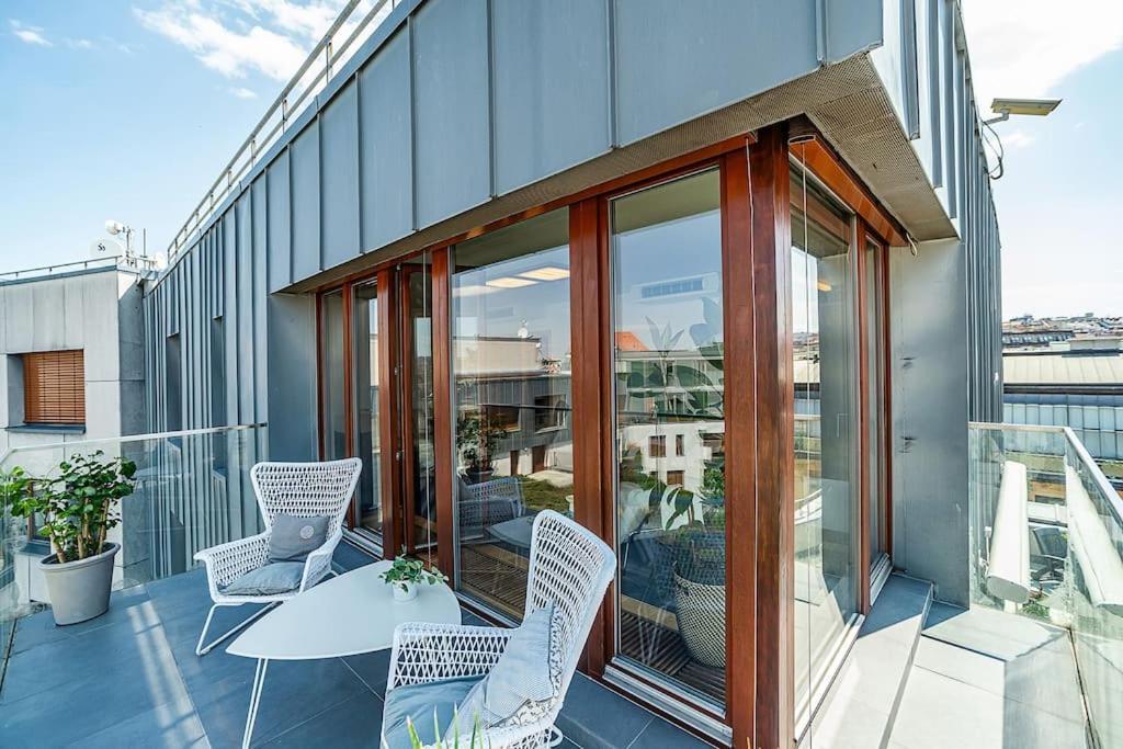 Shiny Rooftop With Free Garage Appartamento *